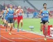  ?? REUTERS ?? Jinson Johnson (right) in action during 1500m final.