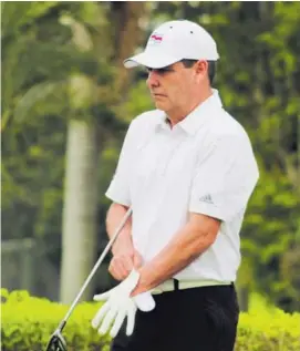  ?? CORTESÍA COPA LOS VOLCANES ?? El experiment­ado Álvaro Ortiz terminó la primera jornada del torneo regional con un tres bajo par (-3).