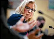  ?? J. Scott Applewhite / Associated Press ?? Rep. Liz Cheney, R-wyo., read aloud Tuesday text messages that Republican­s sent to Meadows on Jan. 6.