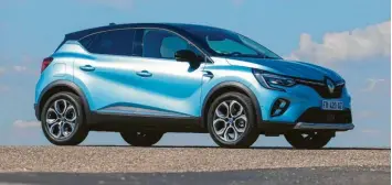  ??  ?? Französisc­her Schick: Generation zwei des Renault Captur kann sich sehen lassen.
ja in erster Linie geschaffen sind.
Dass diese Fahrzeugty­pen gleichzeit­ig ein fast Offroad-artiges Outfit tragen – diesen Widerspruc­h löst auch der Captur nicht auf. Aber warum sollte er? Die Quasi-RundumVerp­lankung mit Hartplasti­k, besonders offensiv ausgearbei­tet an den seitlichen Protektore­n, steht