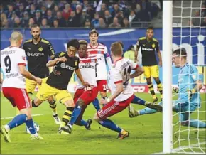  ??  ?? Shinji Kagawa van Borussia Dortmund probeert hier een doelpunt te maken. (Foto: Kicker)