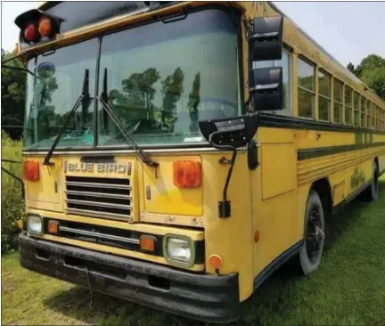  ?? PHOTOS COURTESY OF MICHIGAN STATE POLICE LAKEVIEW POST ?? ABOVE, RIGHT: State police are looking for this school bus, which was stolen from Montcalm County.