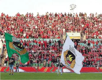  ??  ?? Os vila-condenses jogarão num estádio repleto de adeptos benfiquist­as