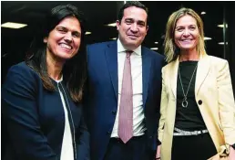  ?? ?? Estrella Jara, Andrés Guevara y María Fernández-Argüelles