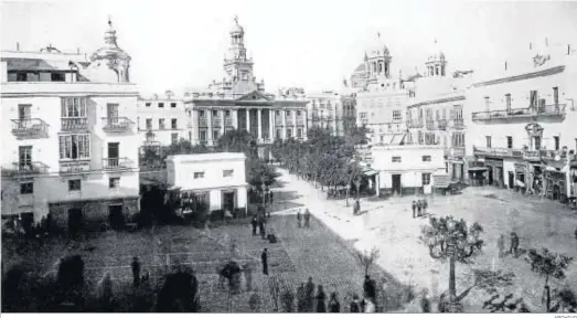  ?? ARCHIVO ?? Fotografía de la plaza de San Juan de Dios en los años inmediatos a los sucesos relatados.