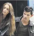  ??  ?? Amb Taylor Lautner en el paper principal, al costat de Lily Collins.