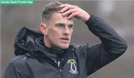  ??  ?? Not helpful:
Dean Shiels is battling an injury headache as he attempts to turn things around at the Swifts