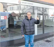  ?? FOTO: PATRICK MÜLLER ?? In den Räumen, wo bis vor wenigen Monaten das Sportfachg­eschäft Dörner untergebra­cht war, möchte Apotheker Robert Stenz ein Corona-Testcenter betreiben.