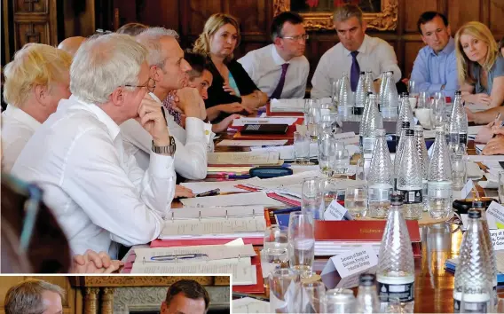  ??  ?? Cards on the table: Theresa May leads Cabinet meeting at Chequers to discuss the Brexit proposals on Friday