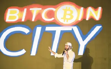  ?? GETTY-AFP 2021 ?? The price collapse of the crypto market has not dampened El Salvador President Nayib Bukele’s enthusiasm for bitcoin.