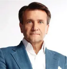  ??  ?? "It’s never too early to ask for the business,” says Dragon’s Den alumnus and current Shark Tank cast member Robert Herjavec.