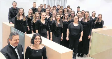  ?? FOTO: PRIVAT ?? Unter der Überschrif­t „Zwischen Himmel und Erde“gibt der Junge Kammerchor Ostwürttem­berg im Januar drei Konzerte.