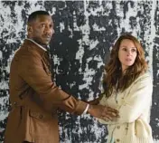  ?? NETFLIX ?? Mahershala Ali and Julia Roberts star in “Leave the World Behind,” adapted from Rumaan Alam’s novel.