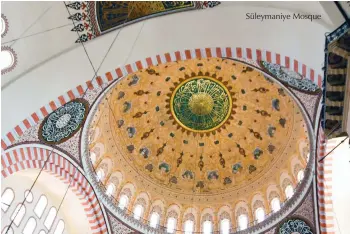  ??  ?? Süleymaniy­e Mosque