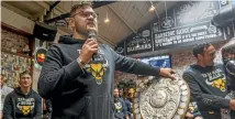  ?? GRANT MATTHEWS/STUFF ?? Taranaki’s Angus Ta’avoa with the Ranfurly Shield.