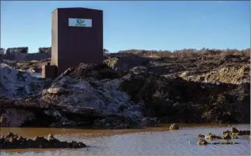  ?? ?? Nordic Waste blev i december ramt af et ukontrolla­belt jordskred. Siden er virksomhed­en gået konkurs. Foto:
Benny Kjølhede
