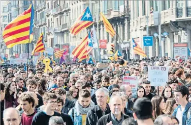  ?? MARTA PÉREZ / EFE ?? Manifestac­ió al centre de Barcelona dijous contra el judici pel procés