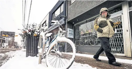  ?? ANDREW FRANCIS WALLACE TORONTO STAR ?? While Torontonia­ns are focused on staying warm and getting from A to B, it’s easy for city hall to delay, defer and deflect decisions, Christophe­r Hume writes.