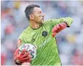  ?? BackpagePi­x ?? WAYNE Sandilands may be the only senior goalkeeper available for selection for Pirates’ clash against Enyimba.
|