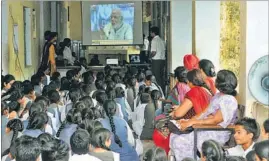  ?? BHARAT BHUSHAN/ HT ?? Students of a government school at Civil Lines in Patiala watching the live telecast of the Prime Minister’s speech on Friday.