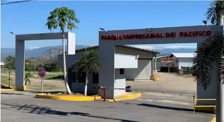  ?? OsCAr rOdrÍGuEZ ?? El Parque Empresaria­l del Pacífico (PEP) es un complejo de bodegas que está ubicado en Espíritu Santo de Esparza, Puntarenas, a 4,5 kilómetros de puerto Caldera.