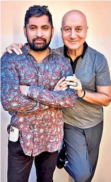  ?? ?? Vamsee and Anupam Kher on the sets of the film