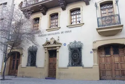  ??  ?? ►
La sede del Partido Socialista en calle París.