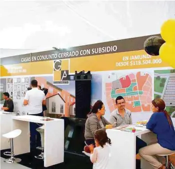  ?? CAMACOL ?? La Feria de la Vivienda con constructo­ras, entidades financiera­s y cajas de compensaci­ón.