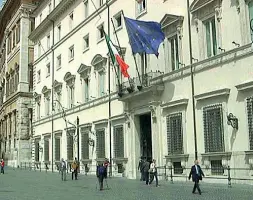  ??  ?? Palazzo Chigi Ancora la sanità è il terreno di scontro governo-Regione