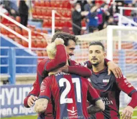  ??  ?? Jugadores del Extremadur­a celebran un gol este año.