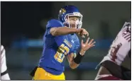  ?? (Arkansas Democrat-Gazette file photo) ?? Sheridan quarterbac­k Konner Canterbury passed for 174 yards on Friday night in his team’s victory over Hot Springs Lakeside.