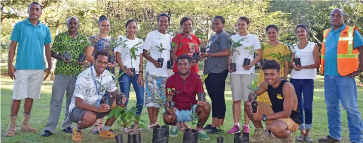  ?? Photo: Laisa Lui ?? King and queen contestant­s of the 2019 Vodafone Festival of the Friendly North with officers from the Ministry of Forests at the Botanical Garden in Labasa on August 13, 2019.