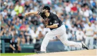  ?? ARMANDO L. SANCHEZ/CHICAGO TRIBUNE ?? White Sox starting pitcher Lance Lynn pitches during the first inning against the A’s at Guaranteed Rate Field on August 18.