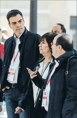  ?? DANI DUCH ?? Sánchez e Iceta charlando ayer en presencia de Narbona