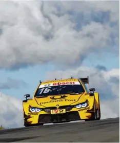  ??  ?? Timo Glock holte am Samstag den ersten von zwei Siegen für BMW im Deutschen Tourenwage­n Masters in Zandvoort.