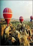  ??  ?? Hot air balloon over Cappadocia