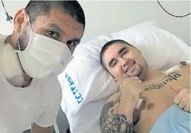  ?? TWITTER ?? Juntos. Cristian y Gonzalo Villagra pasaron juntos la leucemia.
