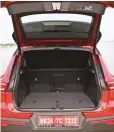  ??  ?? 586l boot space is best in class, offers flexibilit­y and under tray storage. Hatch is electrical­ly operated