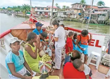  ?? FOTO ?? Miles de profesiona­les de la salud arriesgaro­n su vida durante el conflicto.