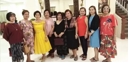  ??  ?? TERRY Bernardo with Dr. Aurora Chio, Dendee Lopez-Bendigo, Tita Ituralde -Tesoro, Cora Adolfo-Calderon and guests