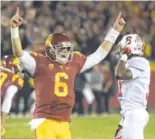  ?? KIRBY LEE, USA TODAY SPORTS ?? USC quarterbac­k Cody Kessler celebrates victory.