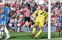  ?? ?? LEVEL BEST: Trai Hume nets Sunderland’s equaliser