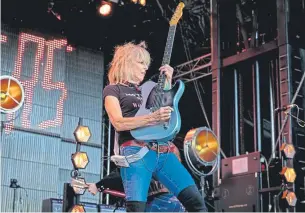  ?? Picture: Steven Brown. ?? Chrissie Hynde of the Pretenders claimed the Site Six building distracted her while performing at Slessor Gardens.