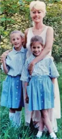  ??  ?? Close: Caroline Flack (front), Jody and mother Christine