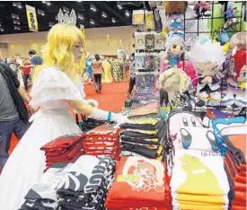  ?? RICARDO RAMIREZ BUXEDA/STAFF FILE PHOTO ?? Dressed as Nintendo-famous Princess Peach, Kiersten Hurst of Clearwater attended MegaCon in 2012. Chances are, the character — and many like her — will return this year.