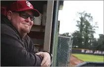  ?? SHMUEL THALER — SANTA CRUZ SENTINEL ?? Bubba Trumbull has taken the reins of Santa Cruz High’s baseball program.