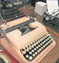  ?? THE ASSOCIATED PRESS ?? Vintage typewriter­s are on display at a “type-in” in Albuquerqu­e, N.M. in April.