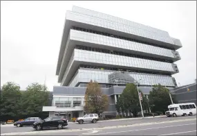  ?? Matthew Brown / Hearst Connecticu­t Media ?? Exterior view of Purdue Pharma in Stamford.