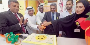  ??  ?? Choithrams’ represenat­atives and Dubai Economy officials during the launch of a Consumer Happiness Counter in Dubai Marina on Wednesday. — Photo by Dhes Handumon