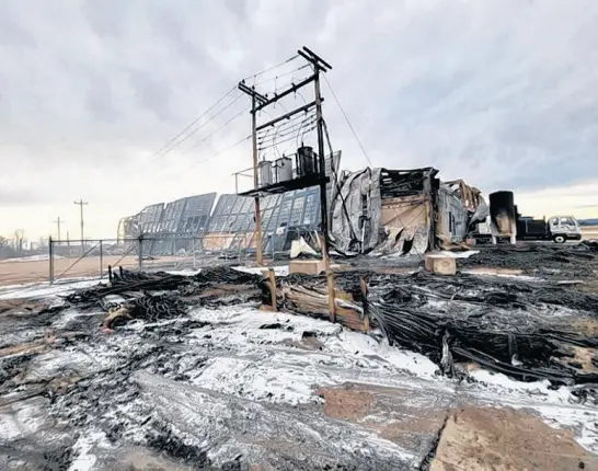  ?? CONTRIBUTE­D ?? Happy Valley-goose Bay declared a state of emergency on April 19, following a structural fire that spread posing the risk of explosion in the town.